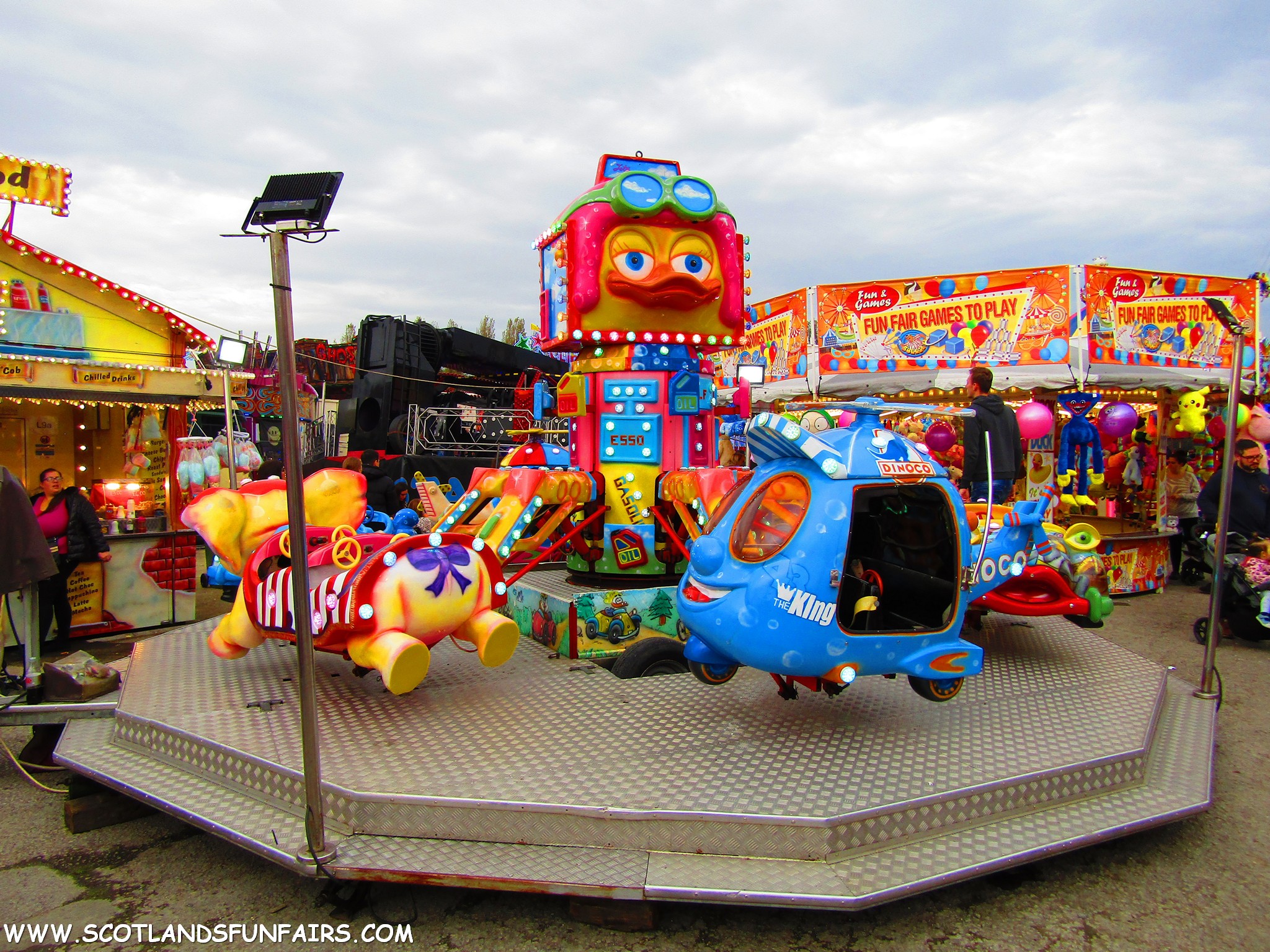 Lincoln Gores Mini Jets