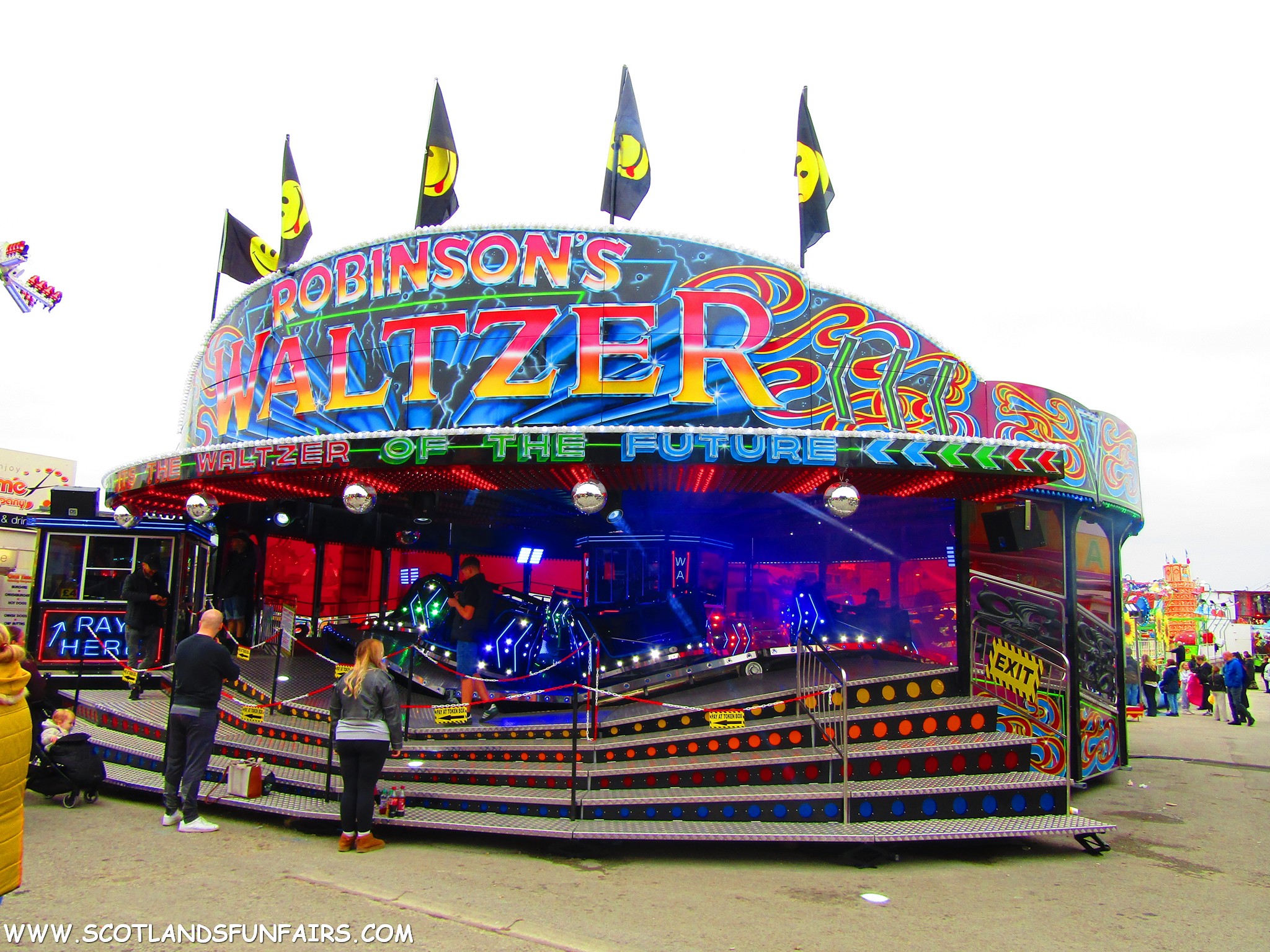 Stewart Ashley Robinsons Waltzer