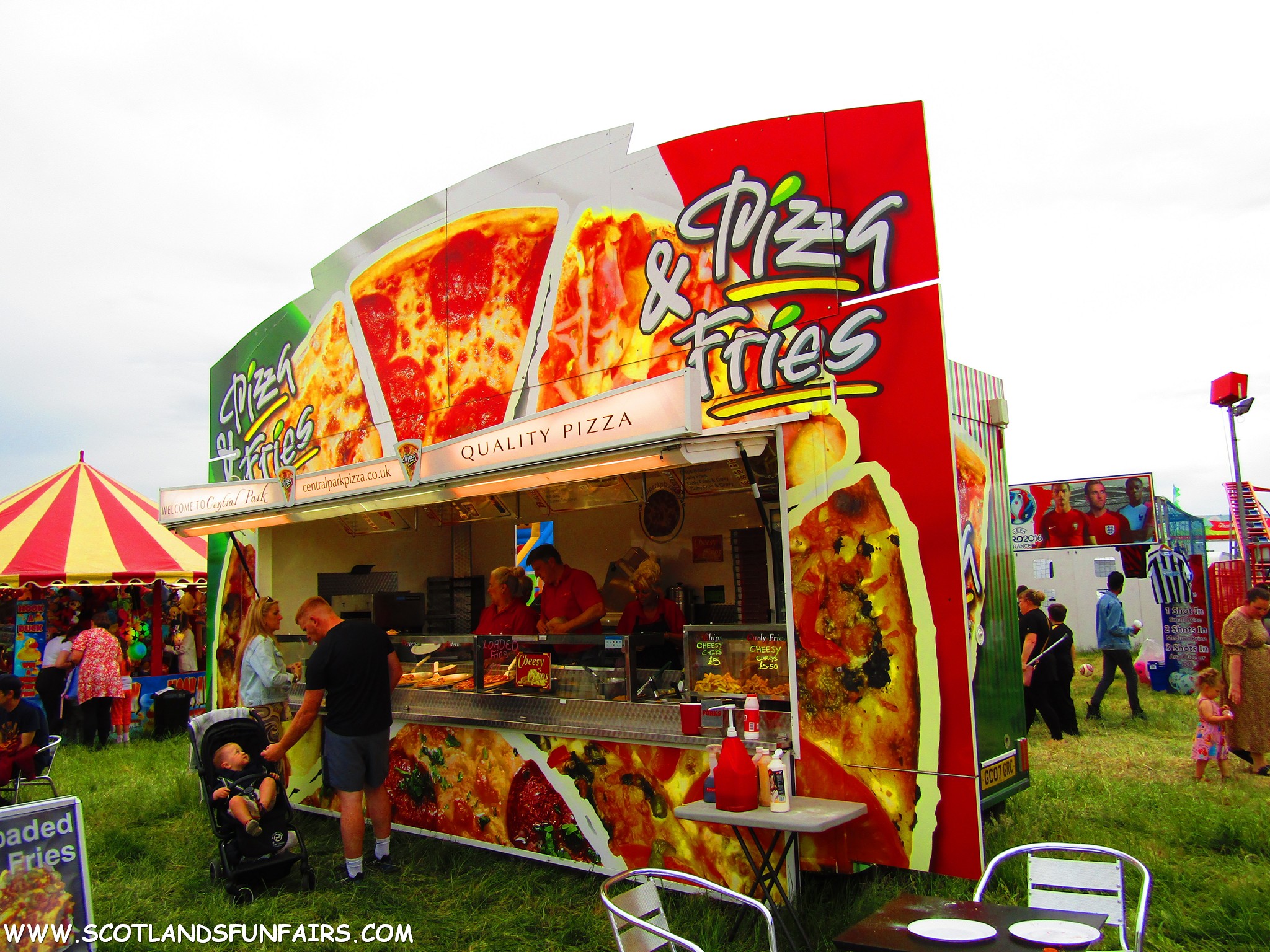 George & Lisa Coopers Kiosk