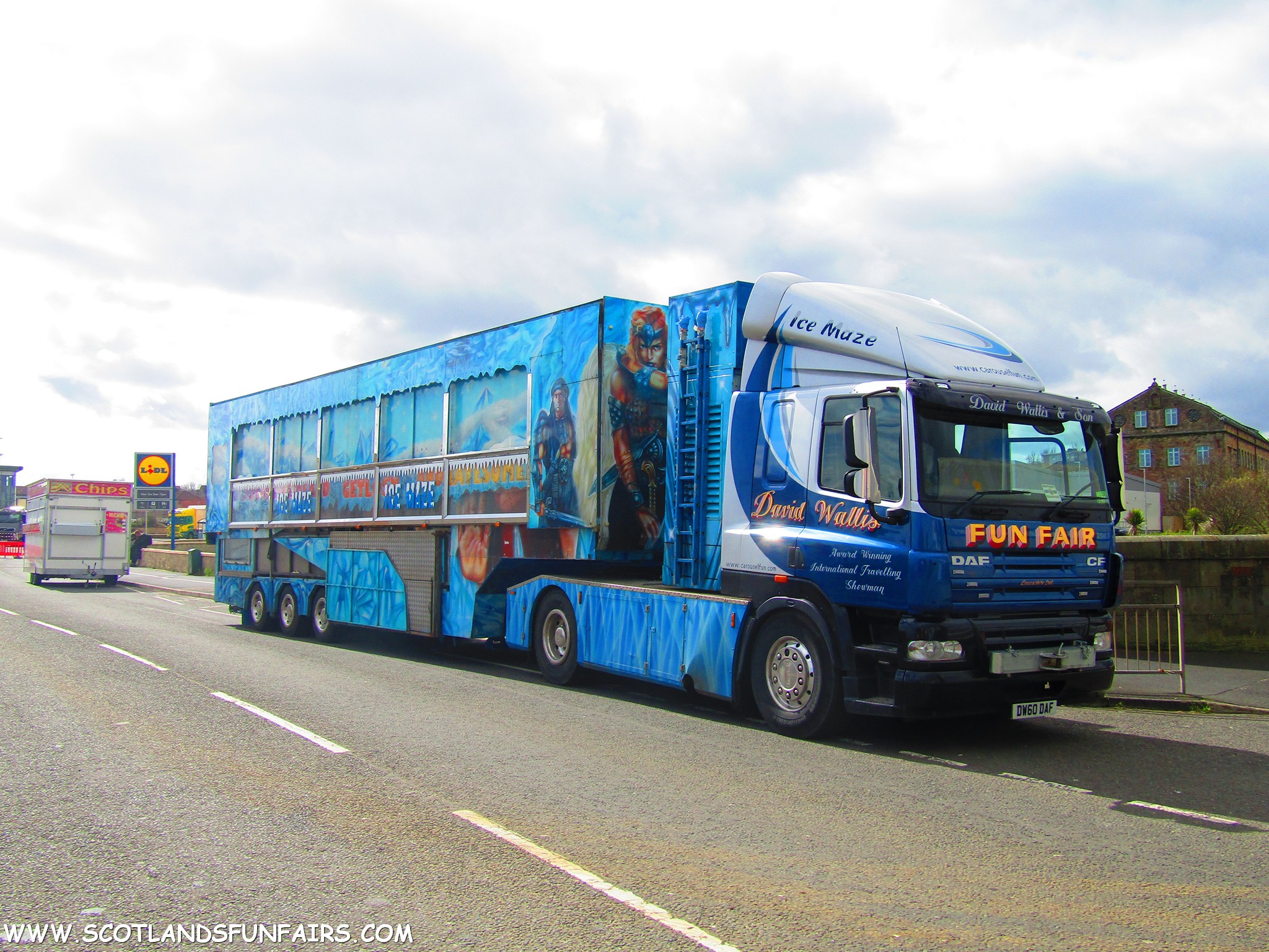 David Wallis's Funhouse Load