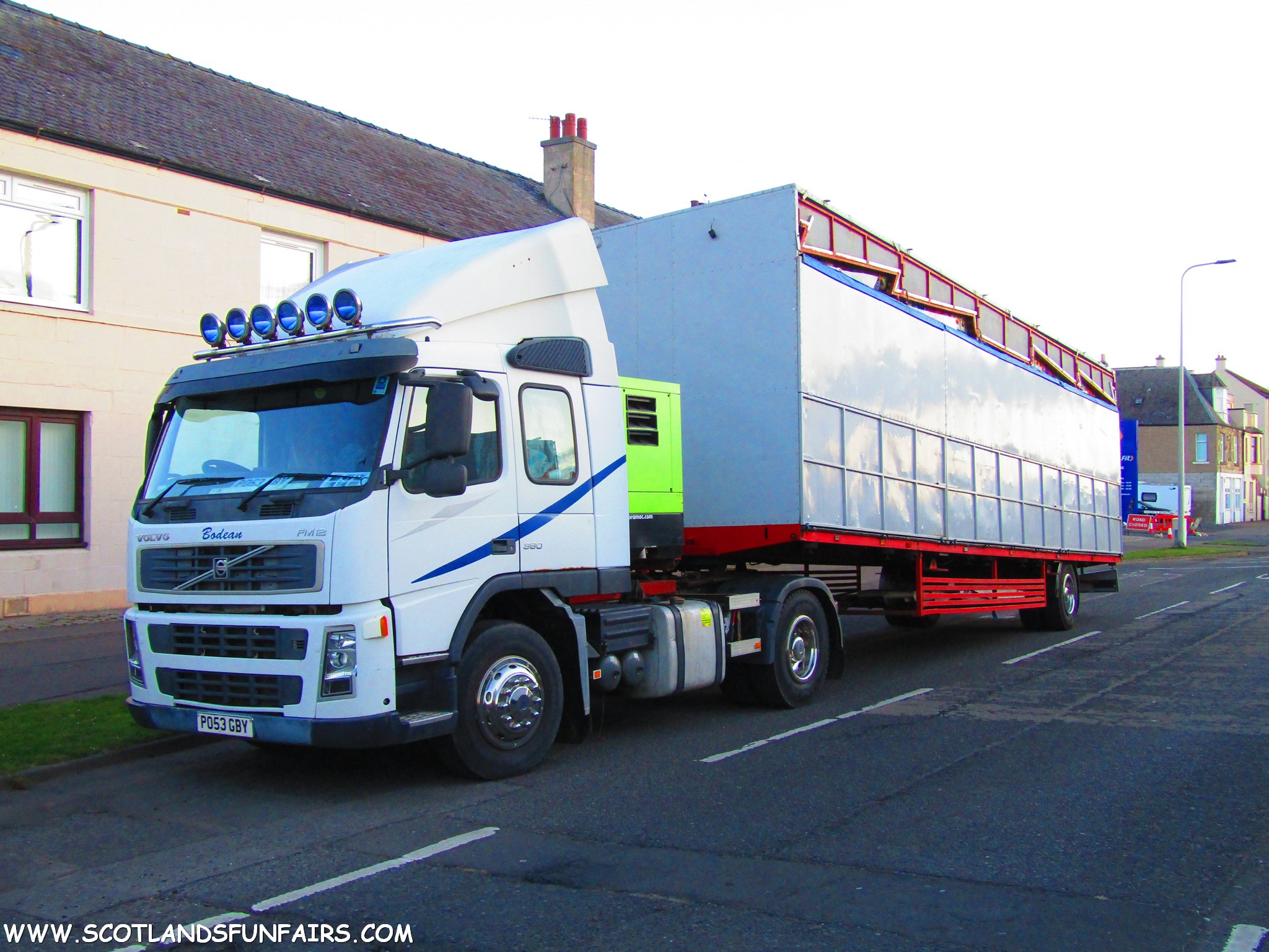 Alex Colquhouns Arcade Load