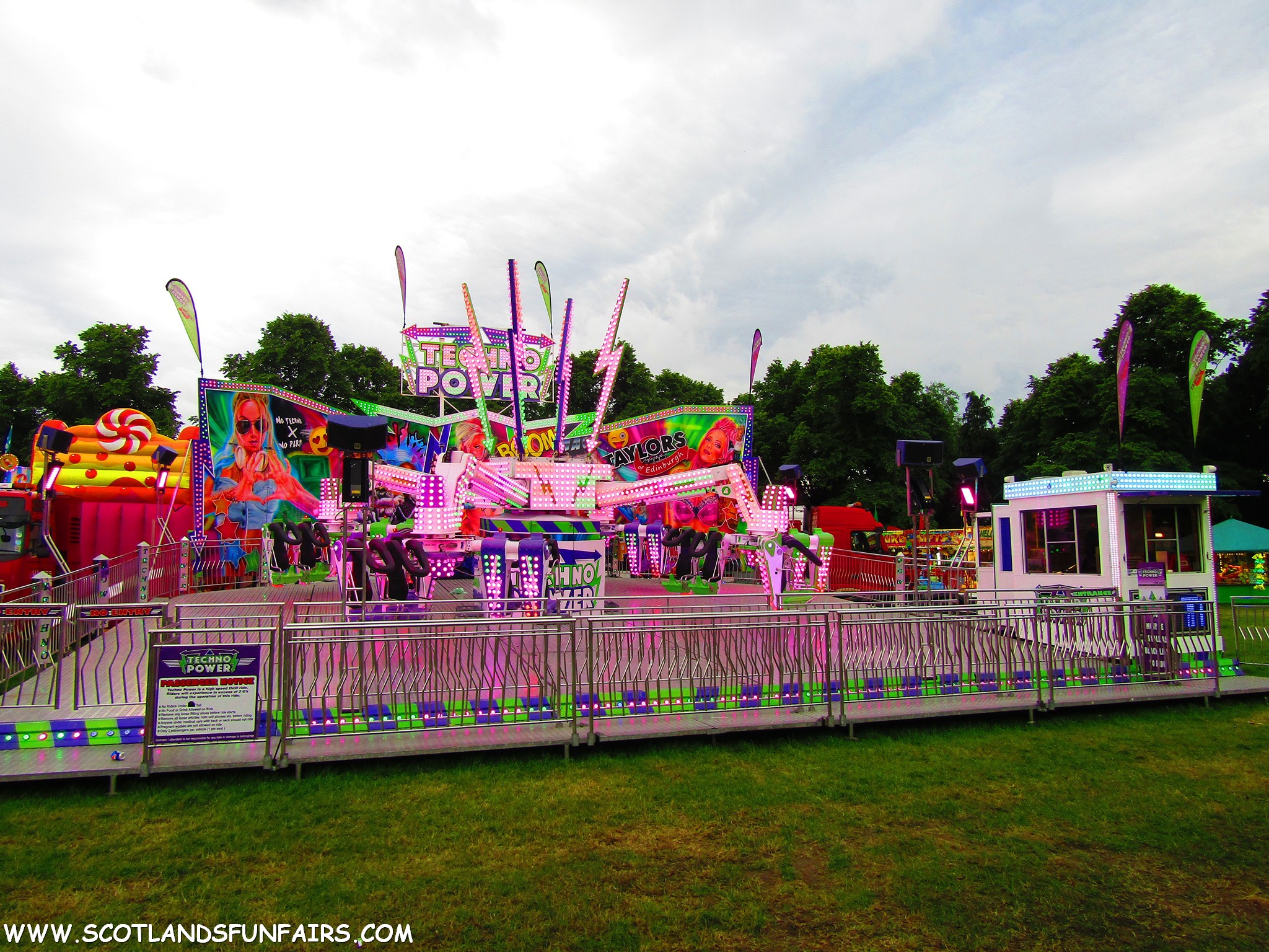 Mitchell Taylors Extreme