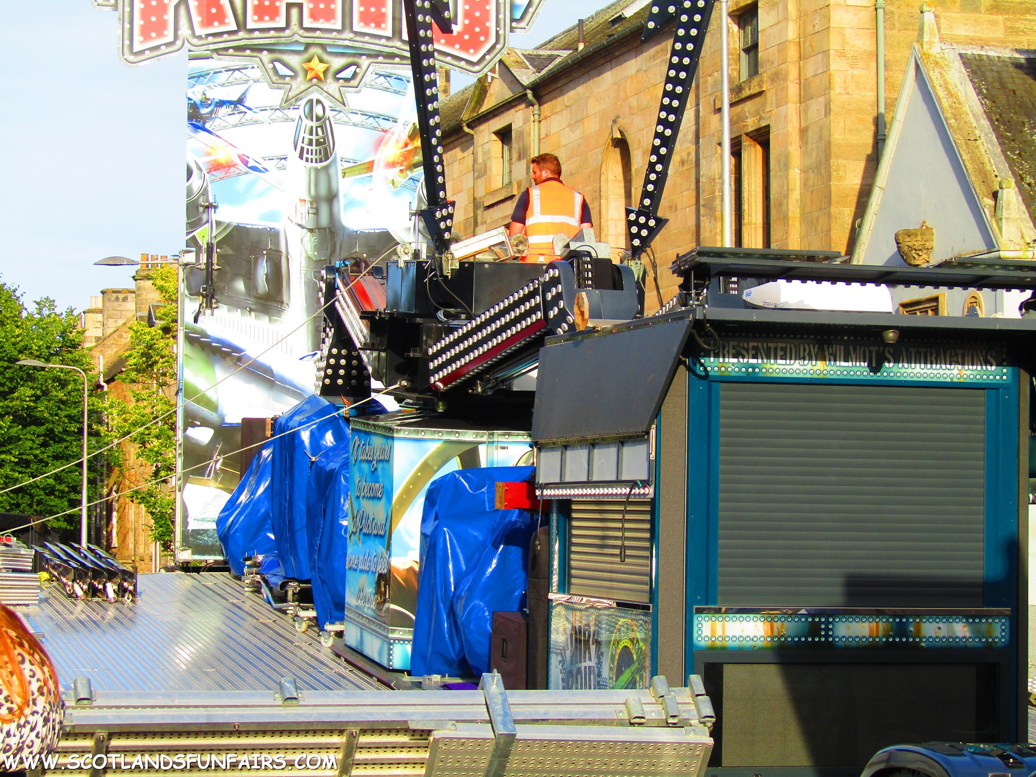 Mitchell Wilmots Extreme Building up