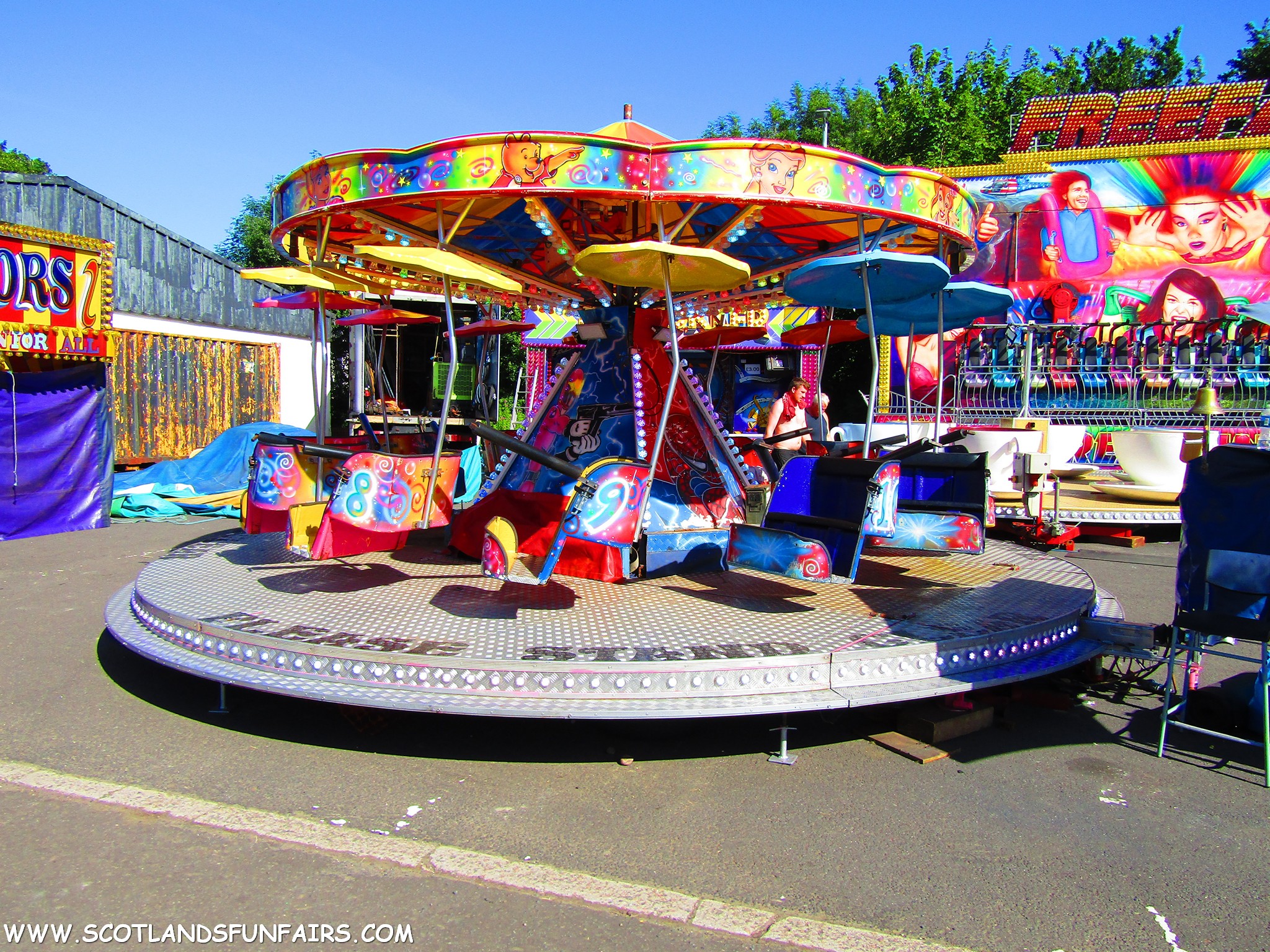 Alfie Clarks Mini Skydiver