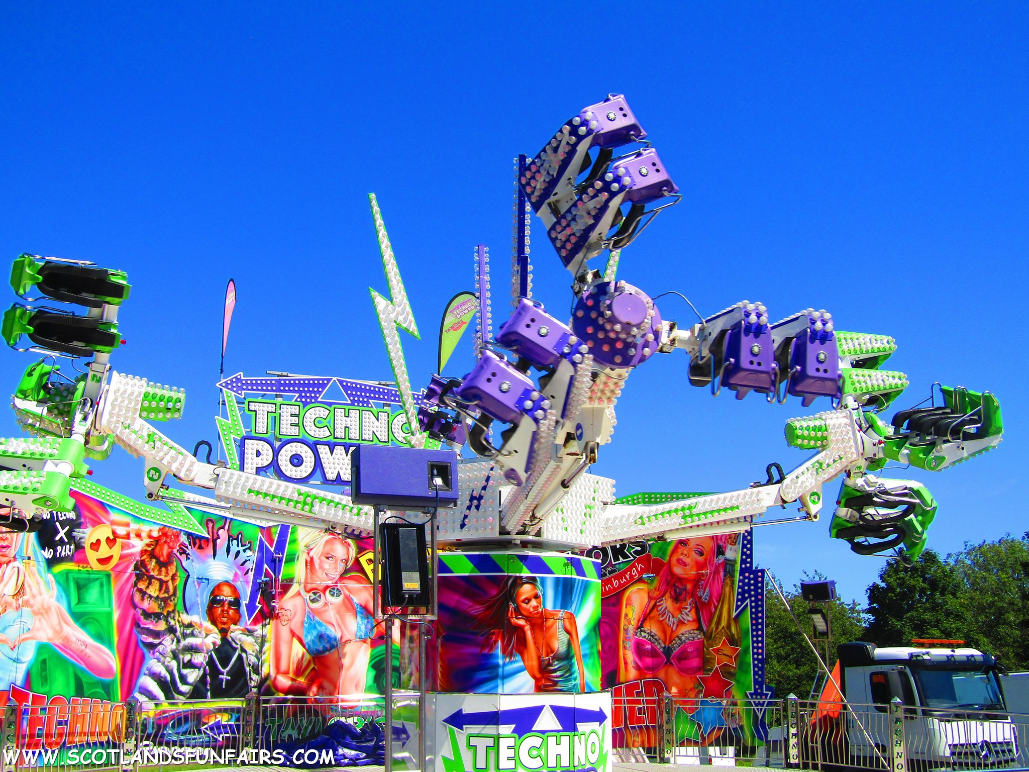 Mitchell Taylors Extreme