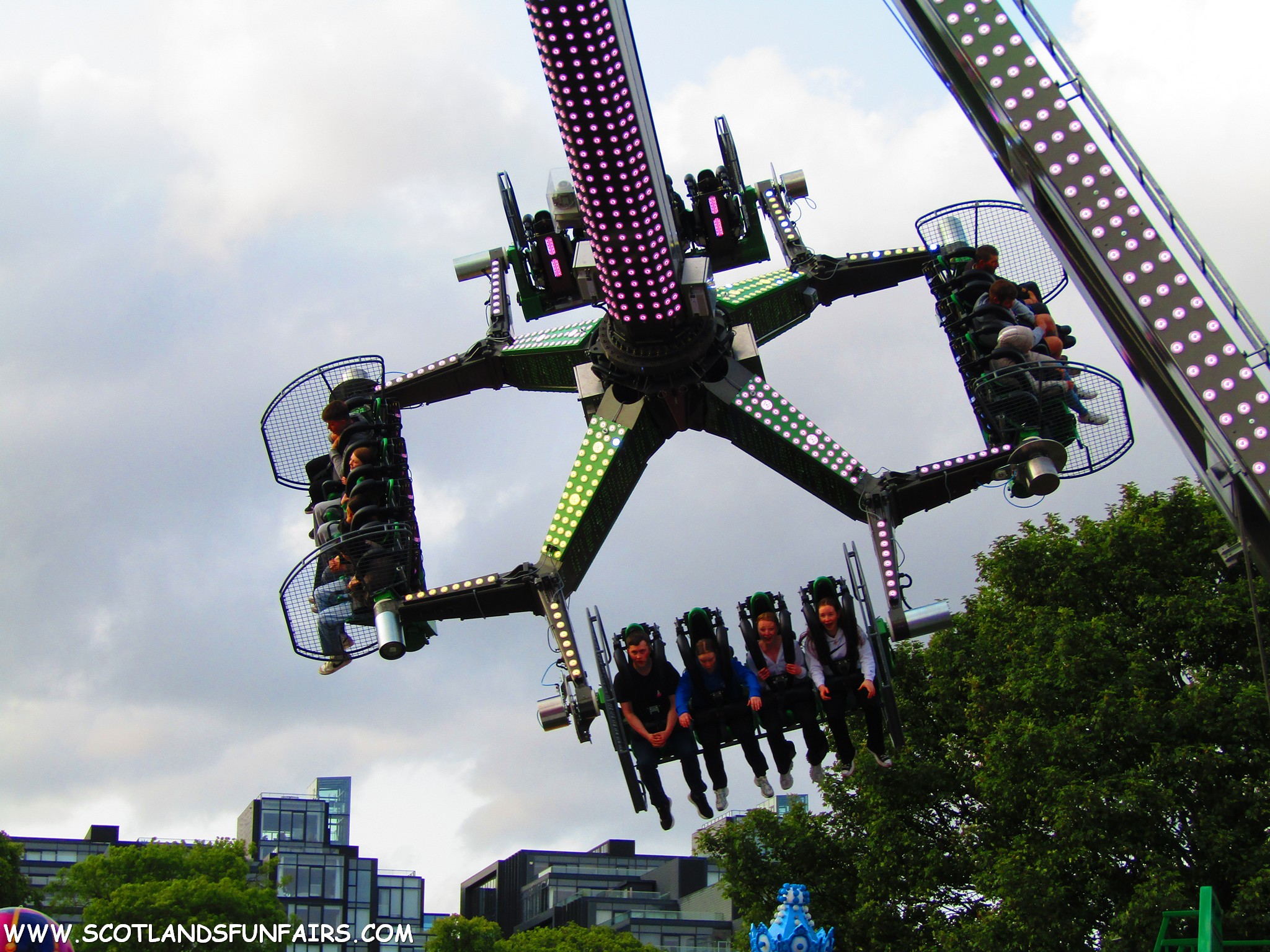 Mitchell Taylors Loopfighter