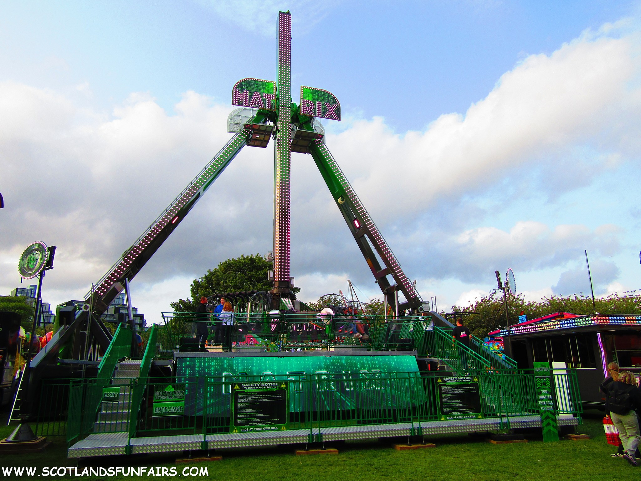 Mitchell Taylors Loopfighter