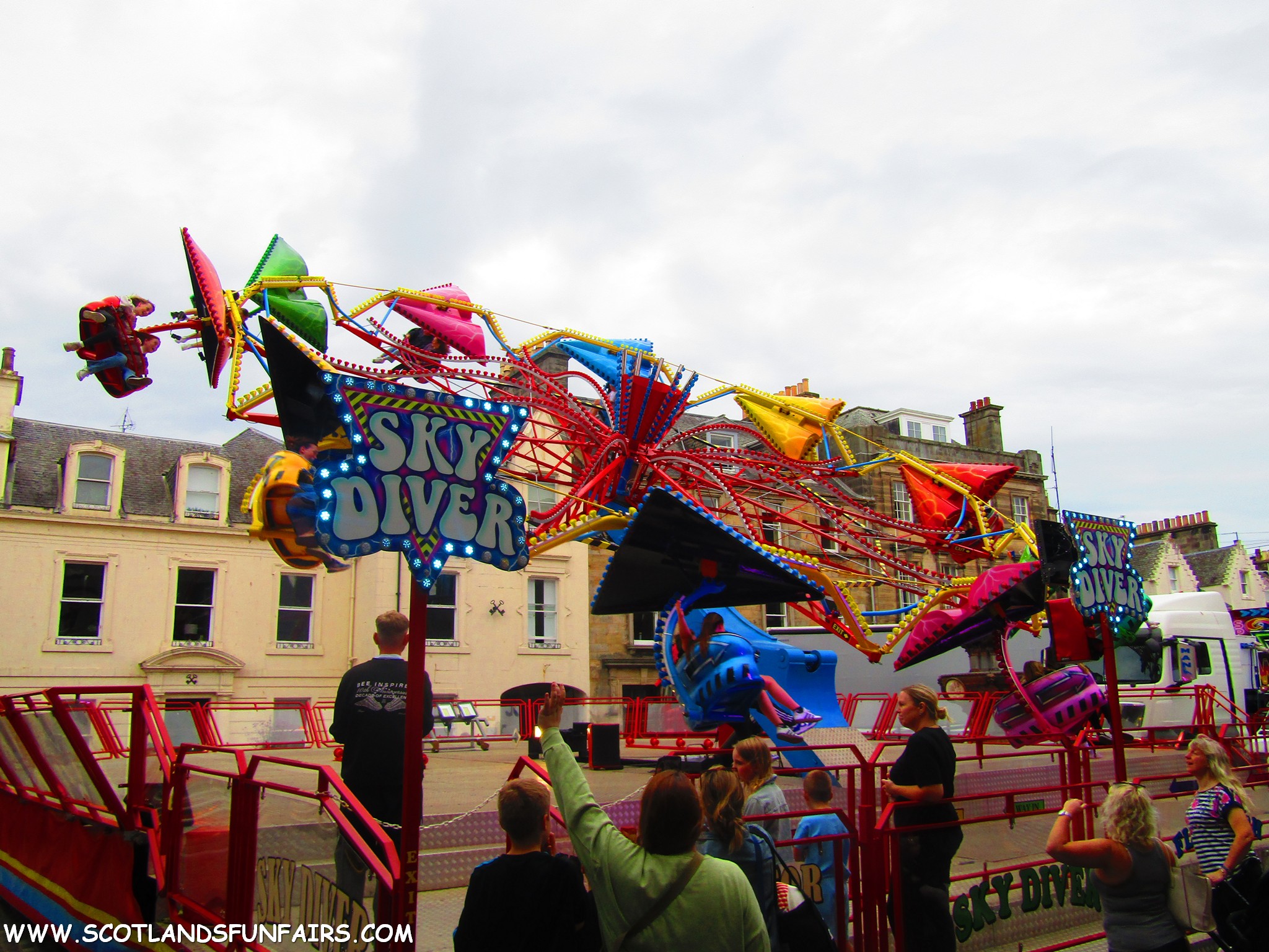Christian Whites Skydiver