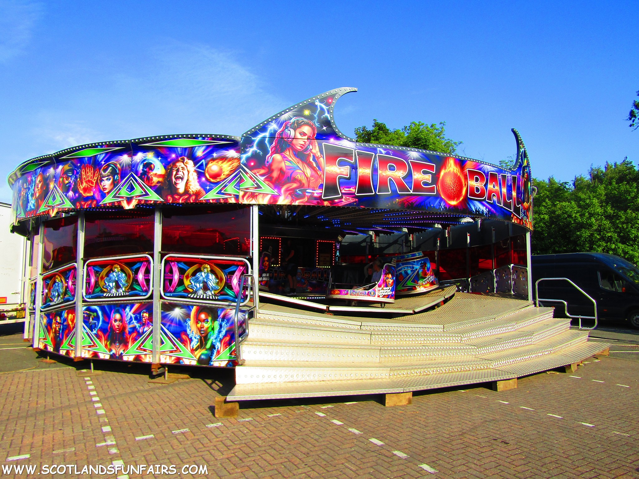 Gavin Stirlings Waltzer