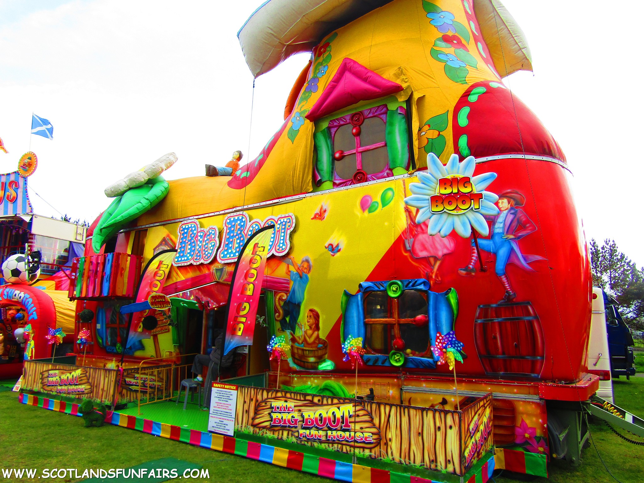 Asa Pullars Funhouse