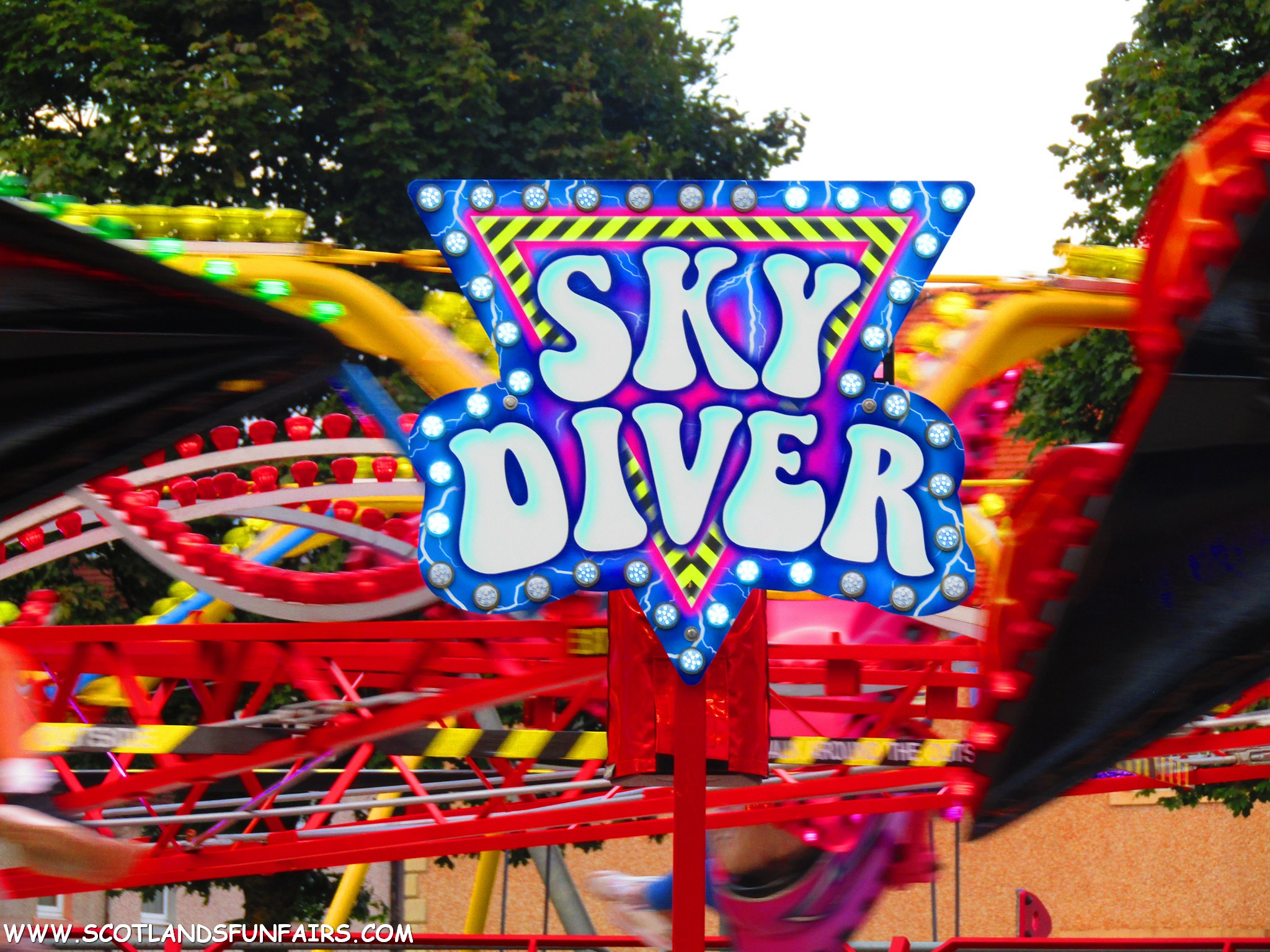 Christian Whites Skydiver