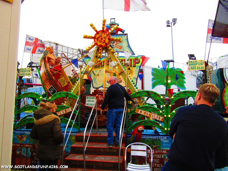 Frankie Watsons Mini Pirate Ship