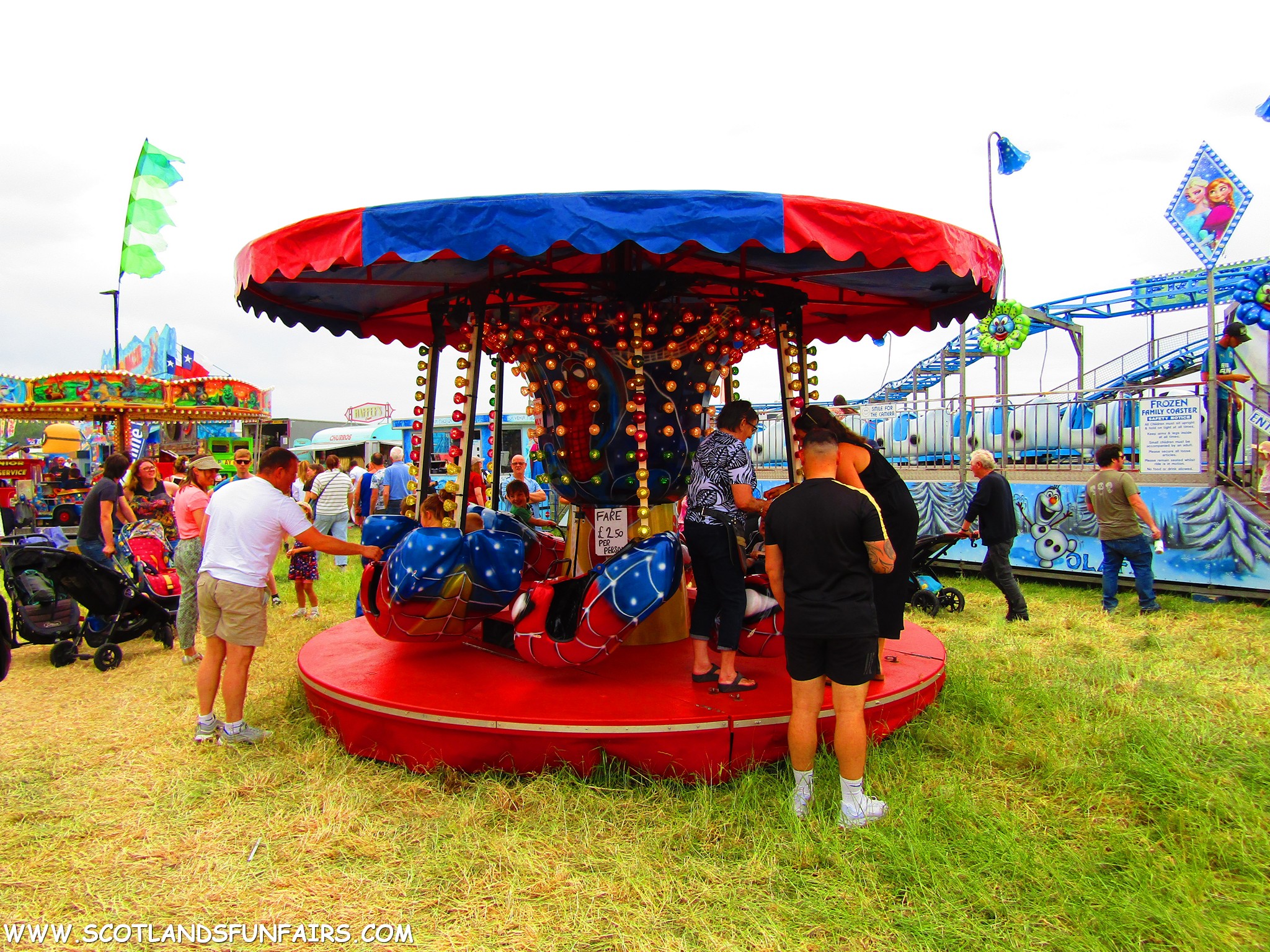 Matthew Smiths Mini Skydiver