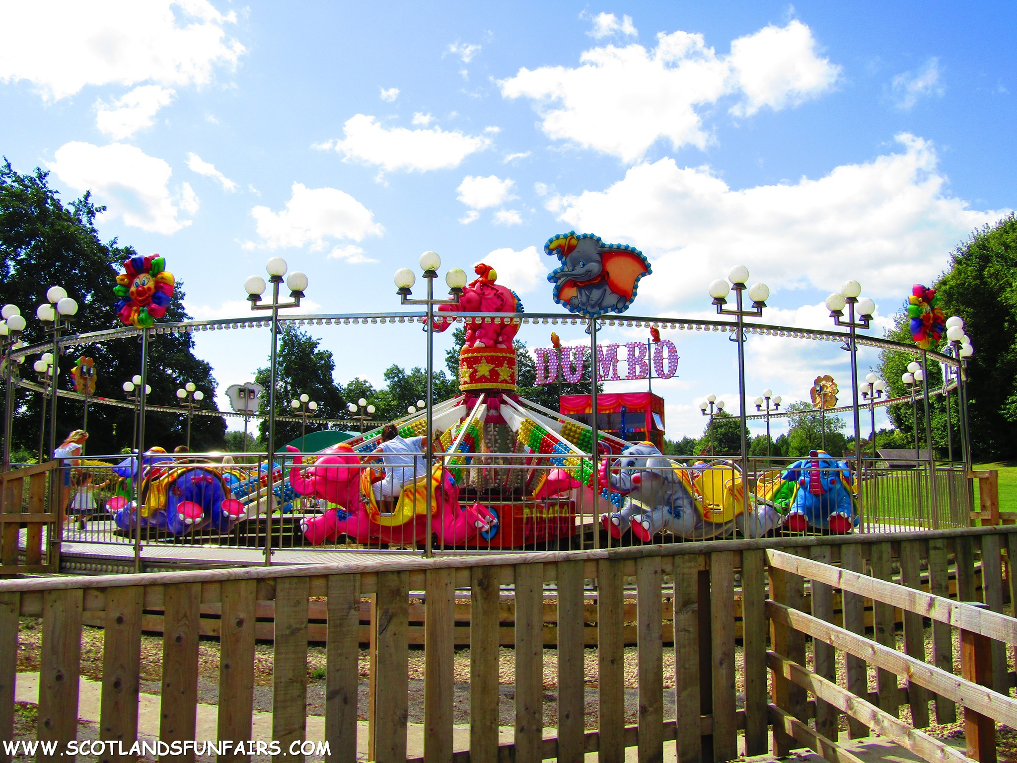 Lightwater Valleys Dumbos