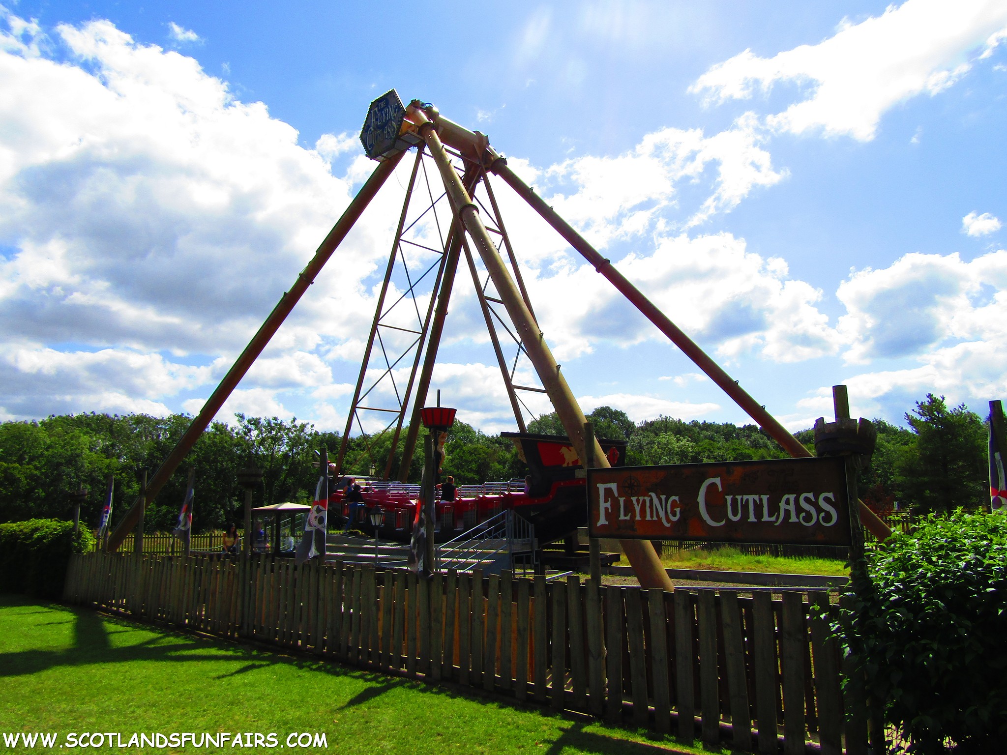 Lightwater Valleys Pirate Boat