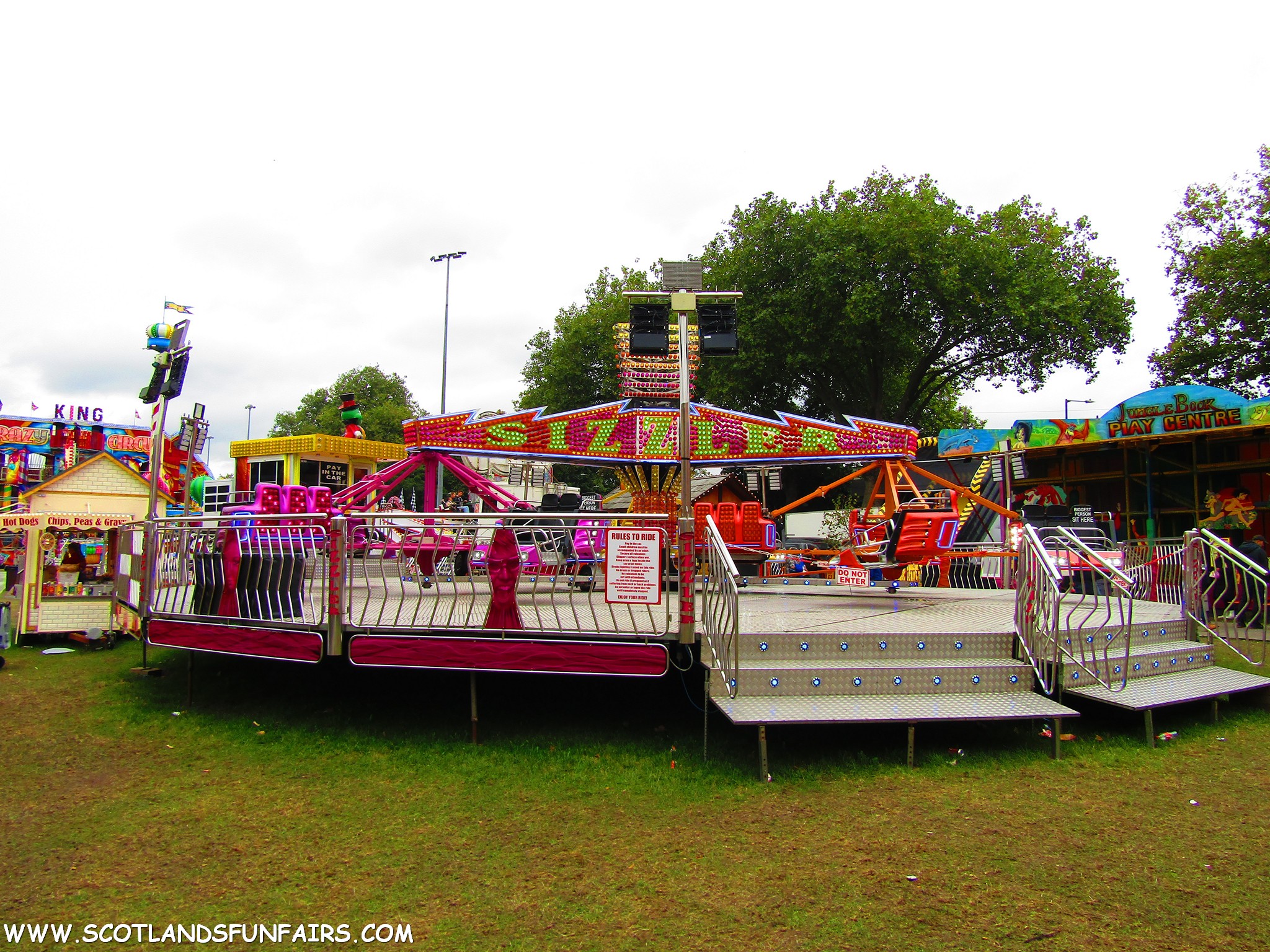 Samantha Hollands Twist