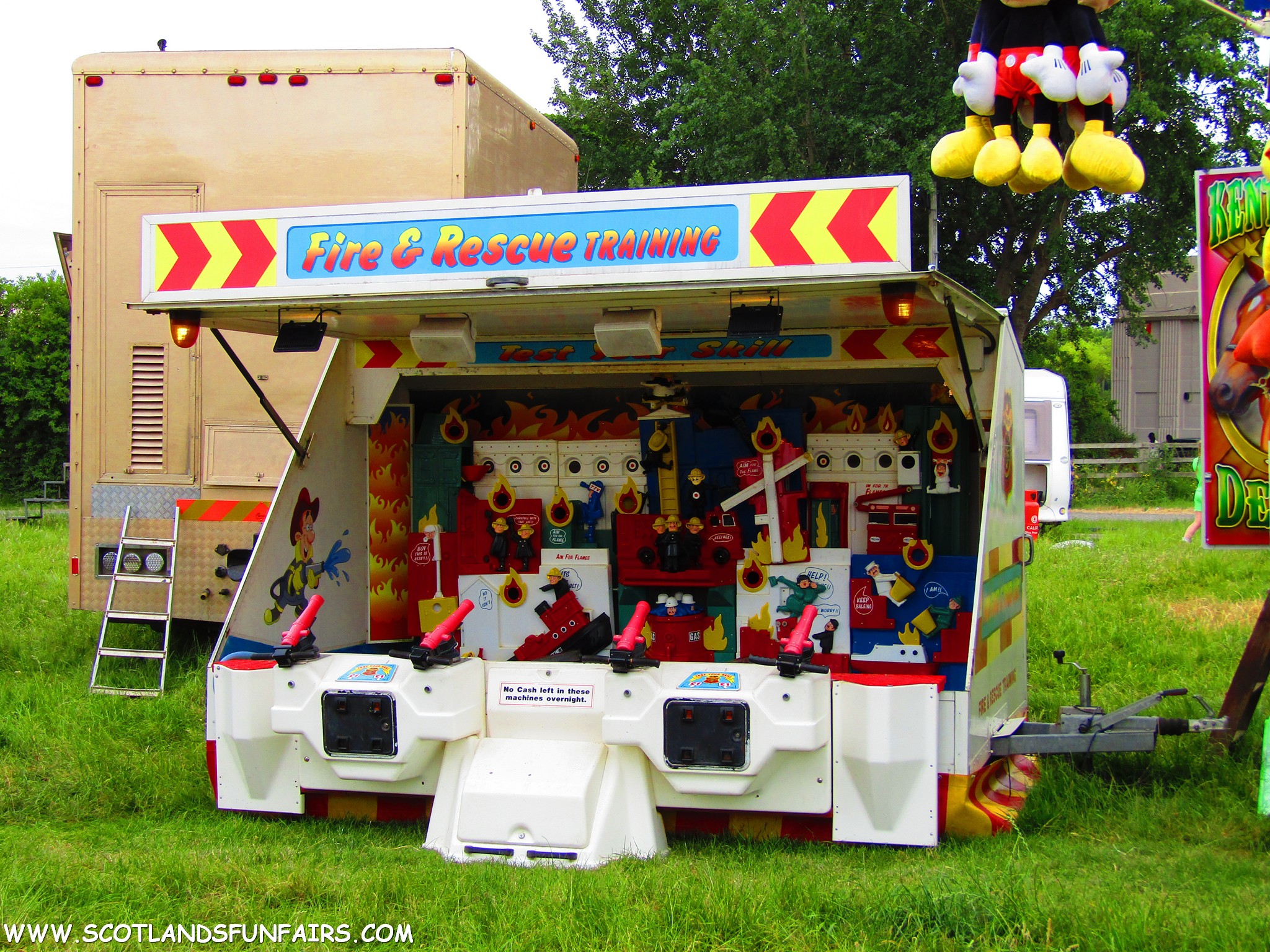 Phillip Coopers Water Guns